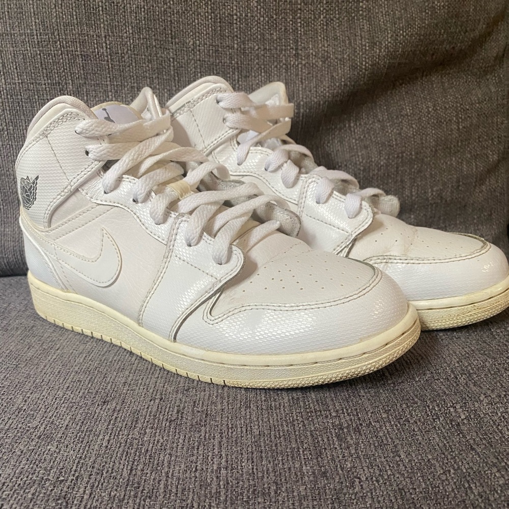 Nike Air Jordan 1 Mid Triple White Men’s Sneakers